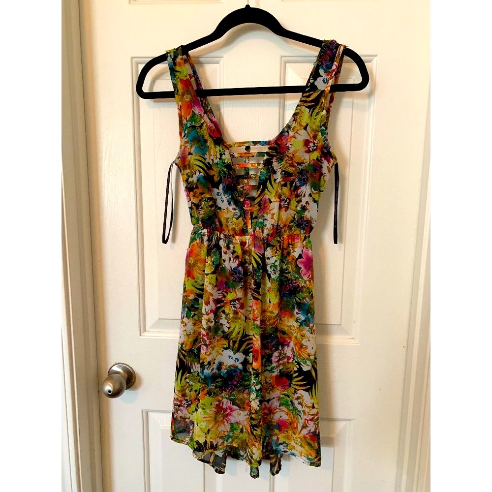 MATERIAL GIRL XS sleeveless mini dress